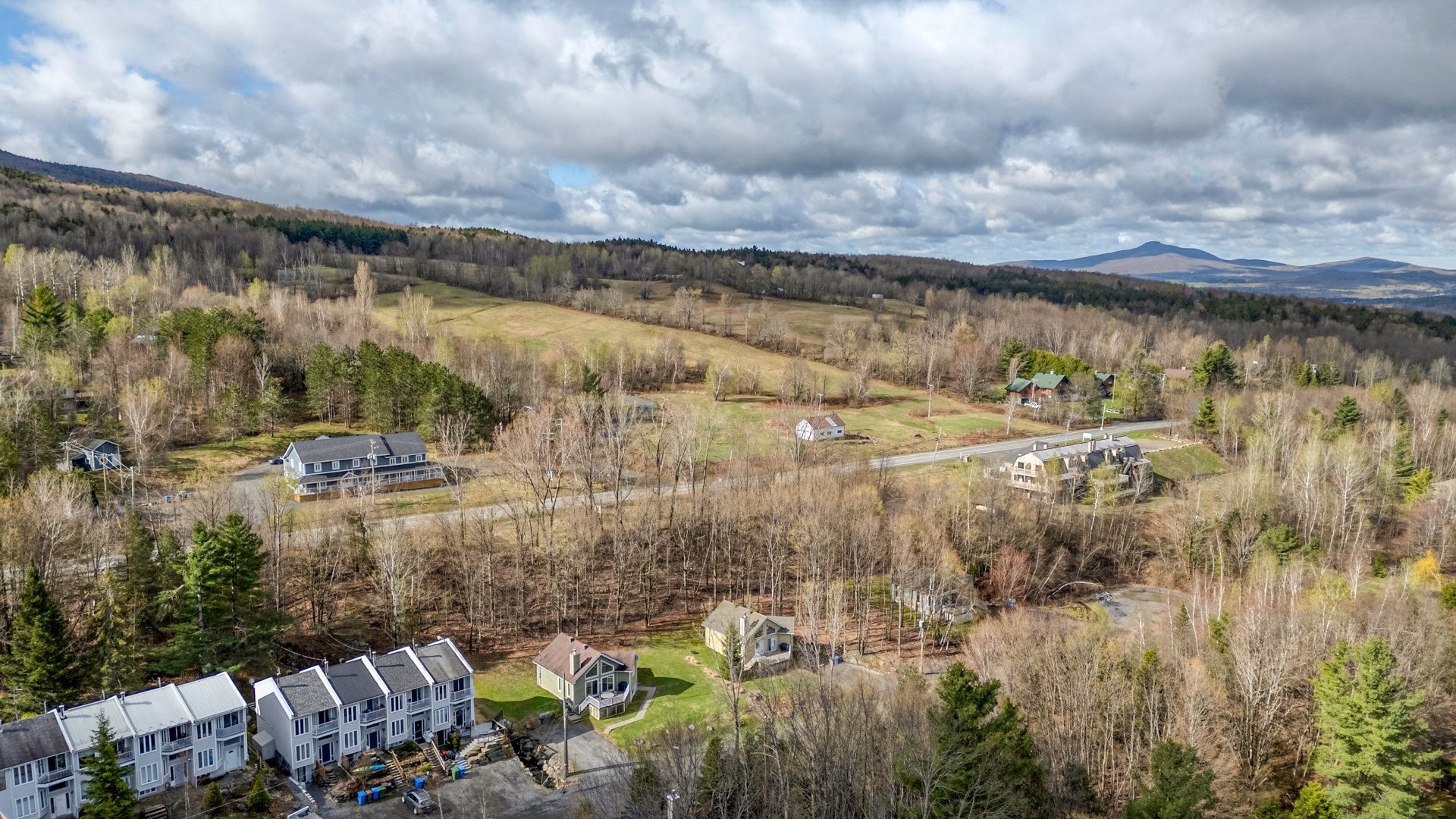 









120


Ch. Thibault

,
Sutton,




QC
J0E2K0

