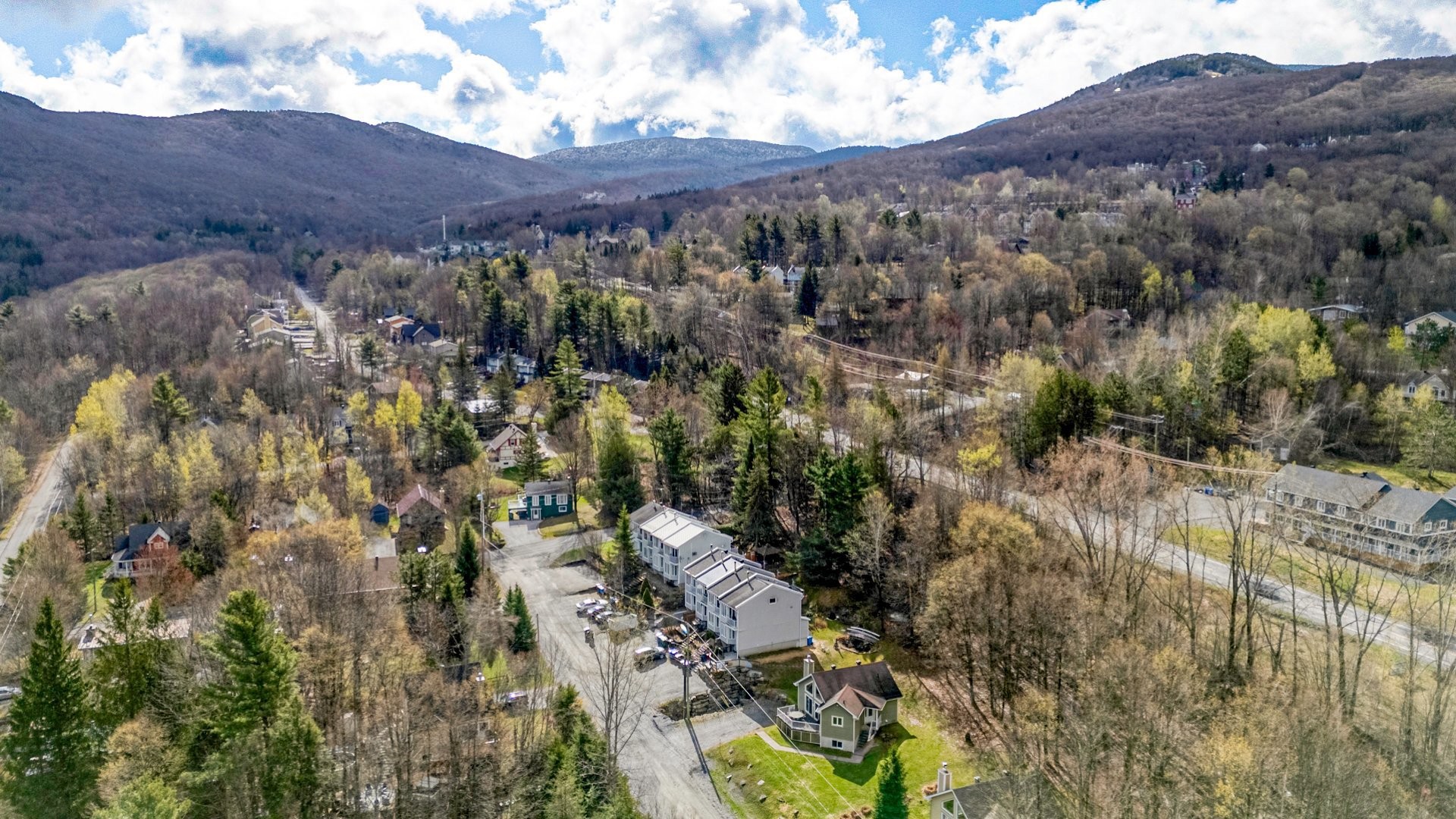 









120


Ch. Thibault

,
Sutton,




QC
J0E2K0

