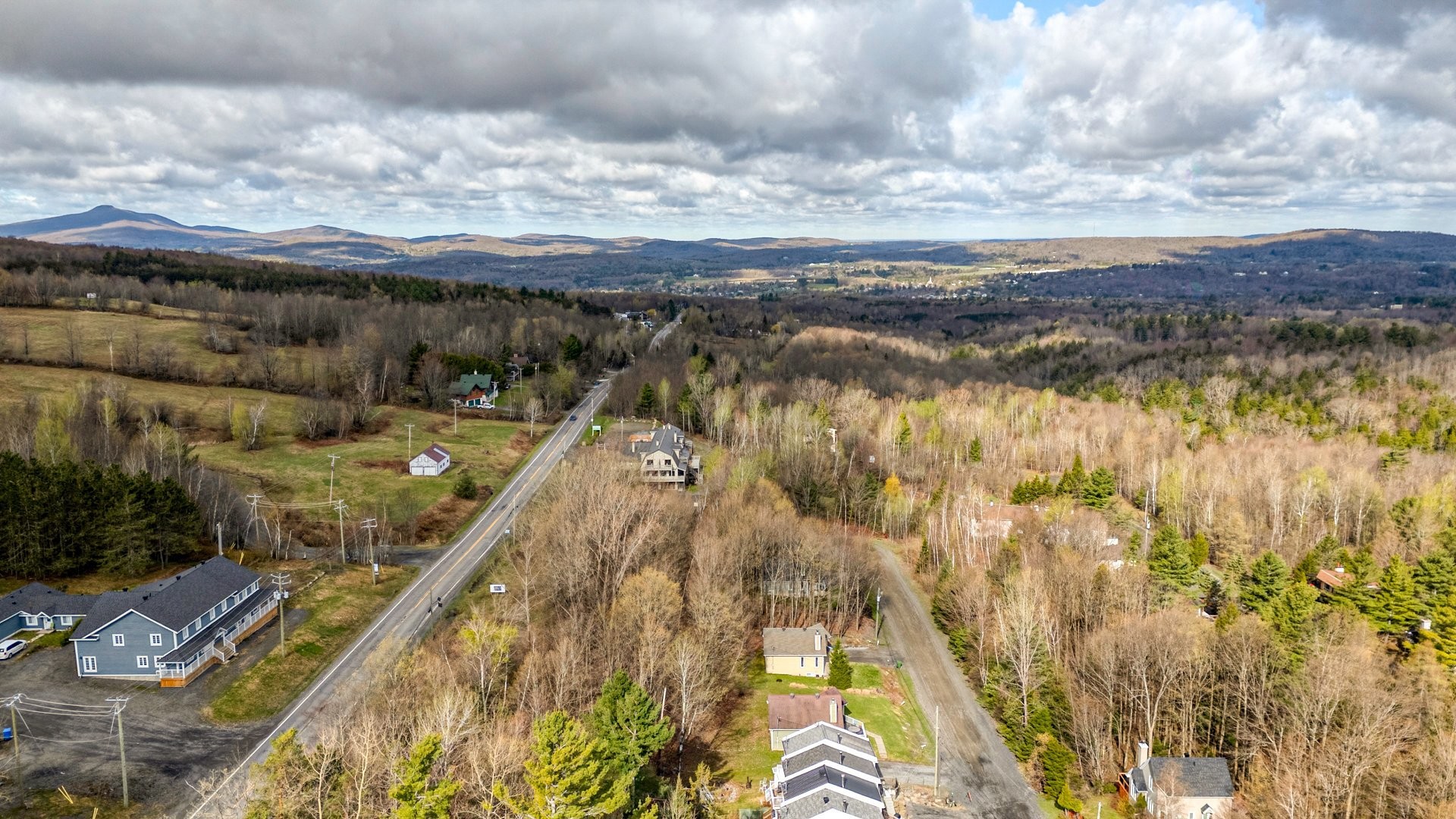 









120


Ch. Thibault

,
Sutton,




QC
J0E2K0

