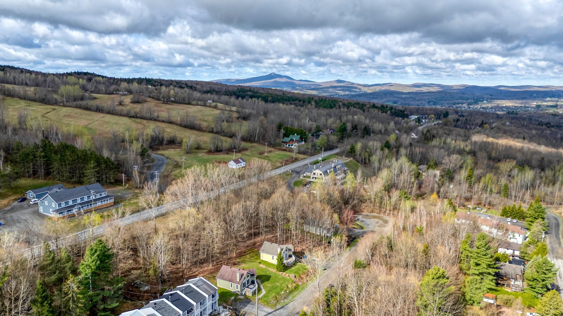 









120


Ch. Thibault

,
Sutton,




QC
J0E2K0

