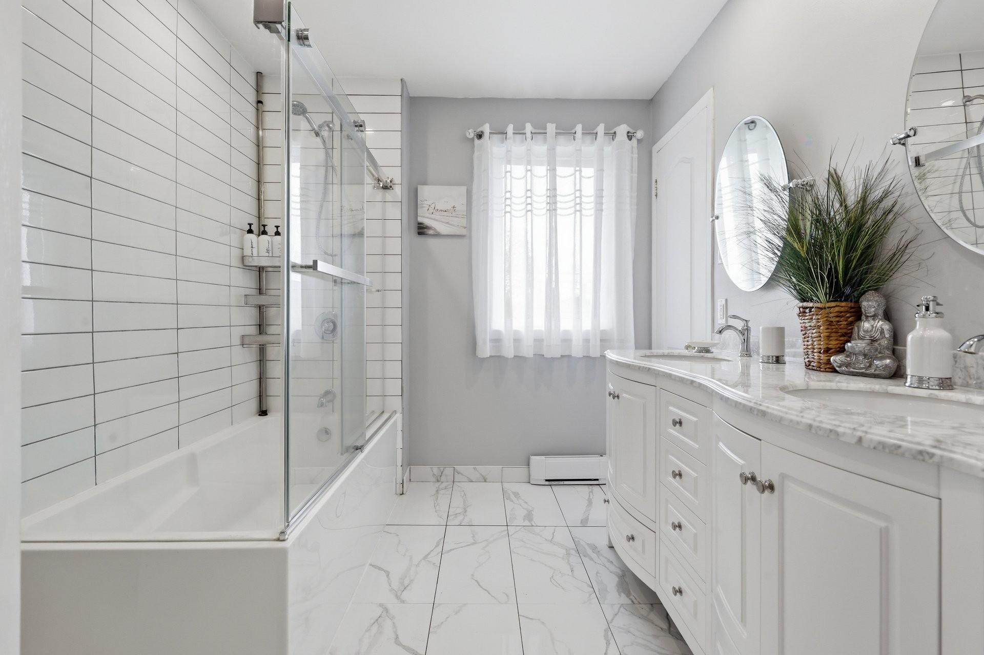 









9060


Rue d'Anjou

,
Montréal (Mercier/Hochelaga-Maisonneuve),




QC
H1K4N5

