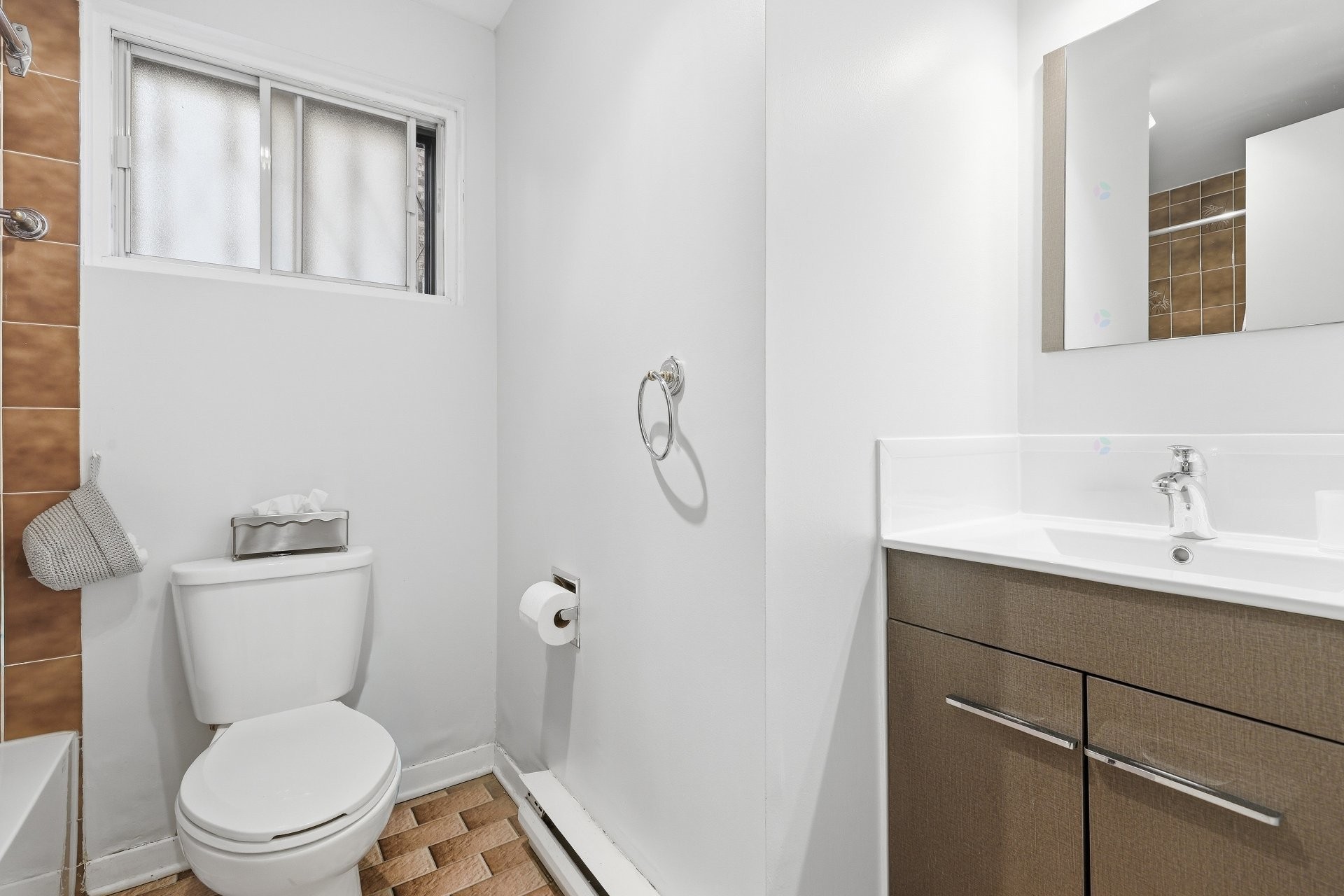 









9060


Rue d'Anjou

,
Montréal (Mercier/Hochelaga-Maisonneuve),




QC
H1K4N5

