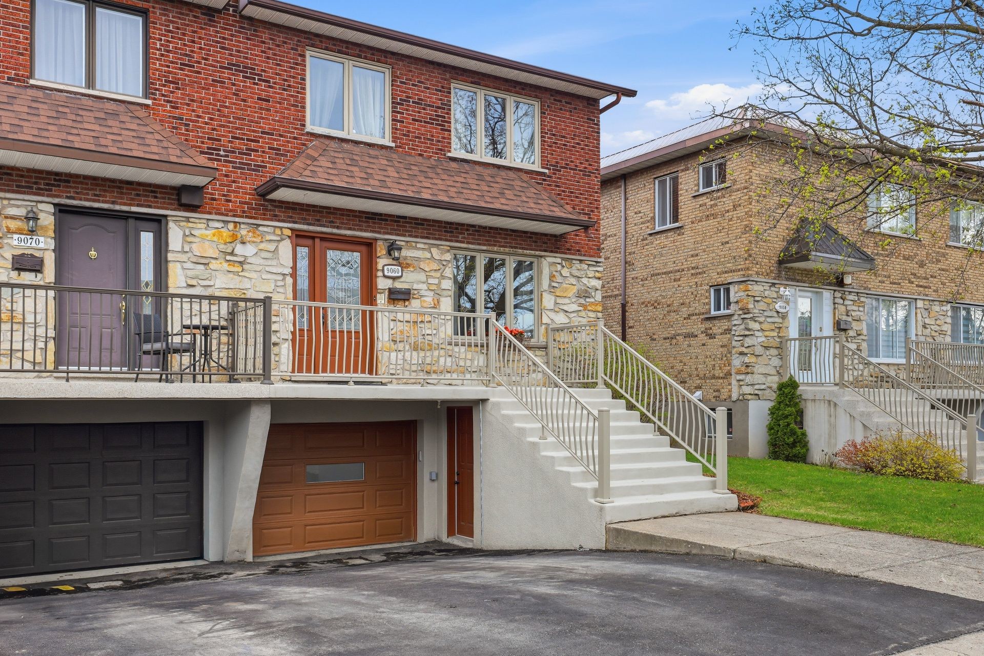 









9060


Rue d'Anjou

,
Montréal (Mercier/Hochelaga-Maisonneuve),




QC
H1K4N5

