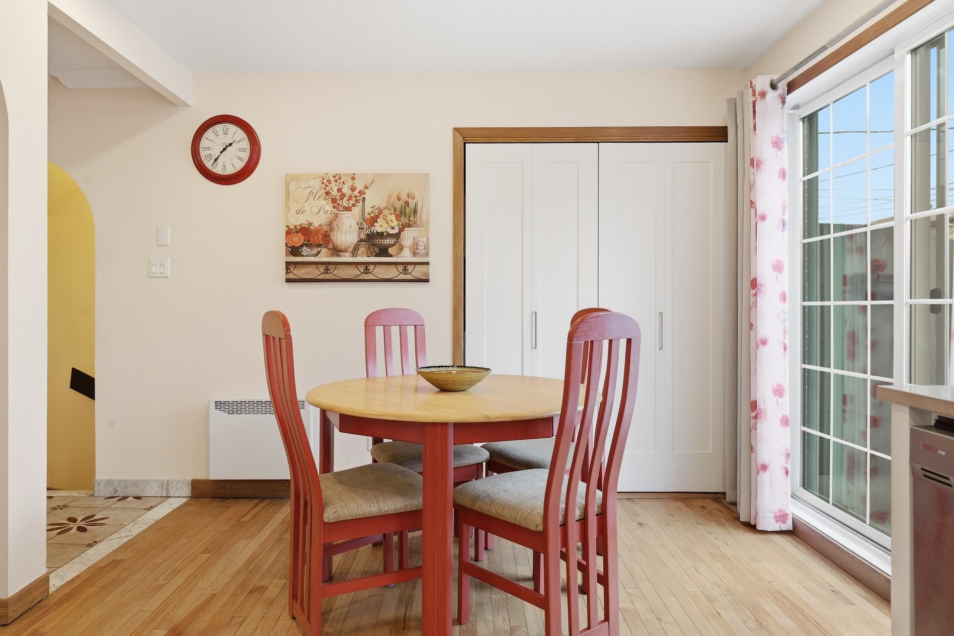 









9060


Rue d'Anjou

,
Montréal (Mercier/Hochelaga-Maisonneuve),




QC
H1K4N5

