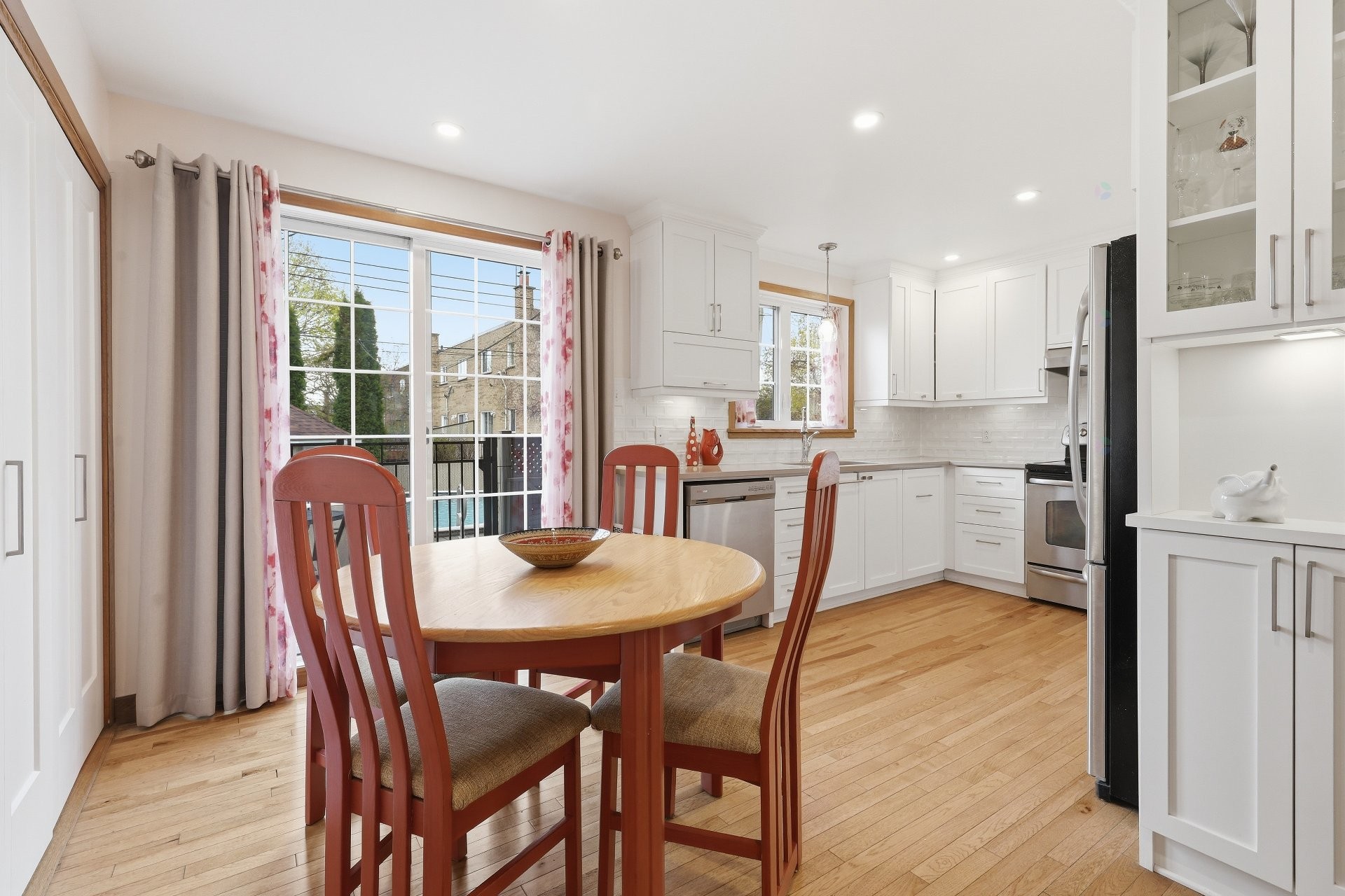 









9060


Rue d'Anjou

,
Montréal (Mercier/Hochelaga-Maisonneuve),




QC
H1K4N5

