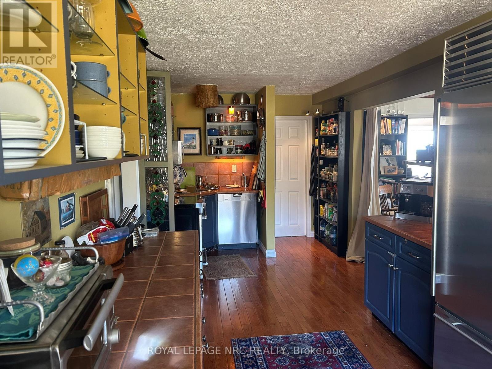 












12 FIRELANE   2B,  R.R.#3 ROAD W

,
Niagara-on-the-Lake,




Ontario
L0S1J0

