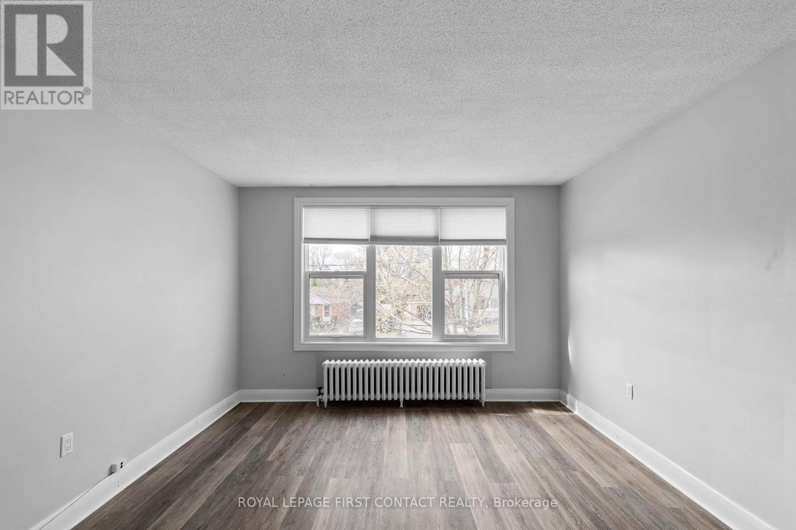 












134 NAPIER STREET

,
Barrie,




Ontario
L4M1W5

