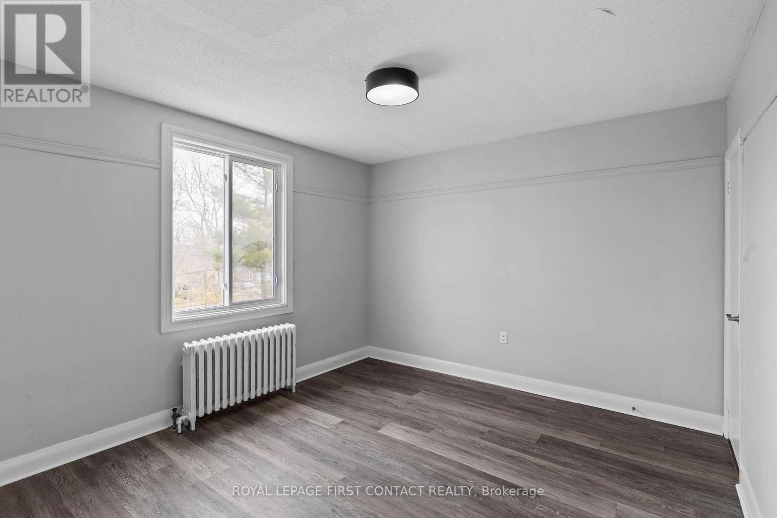 












134 NAPIER STREET

,
Barrie,




Ontario
L4M1W5

