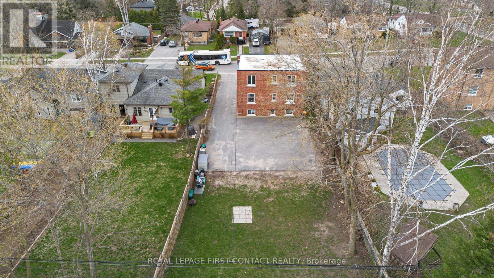 












134 NAPIER STREET

,
Barrie,




Ontario
L4M1W5

