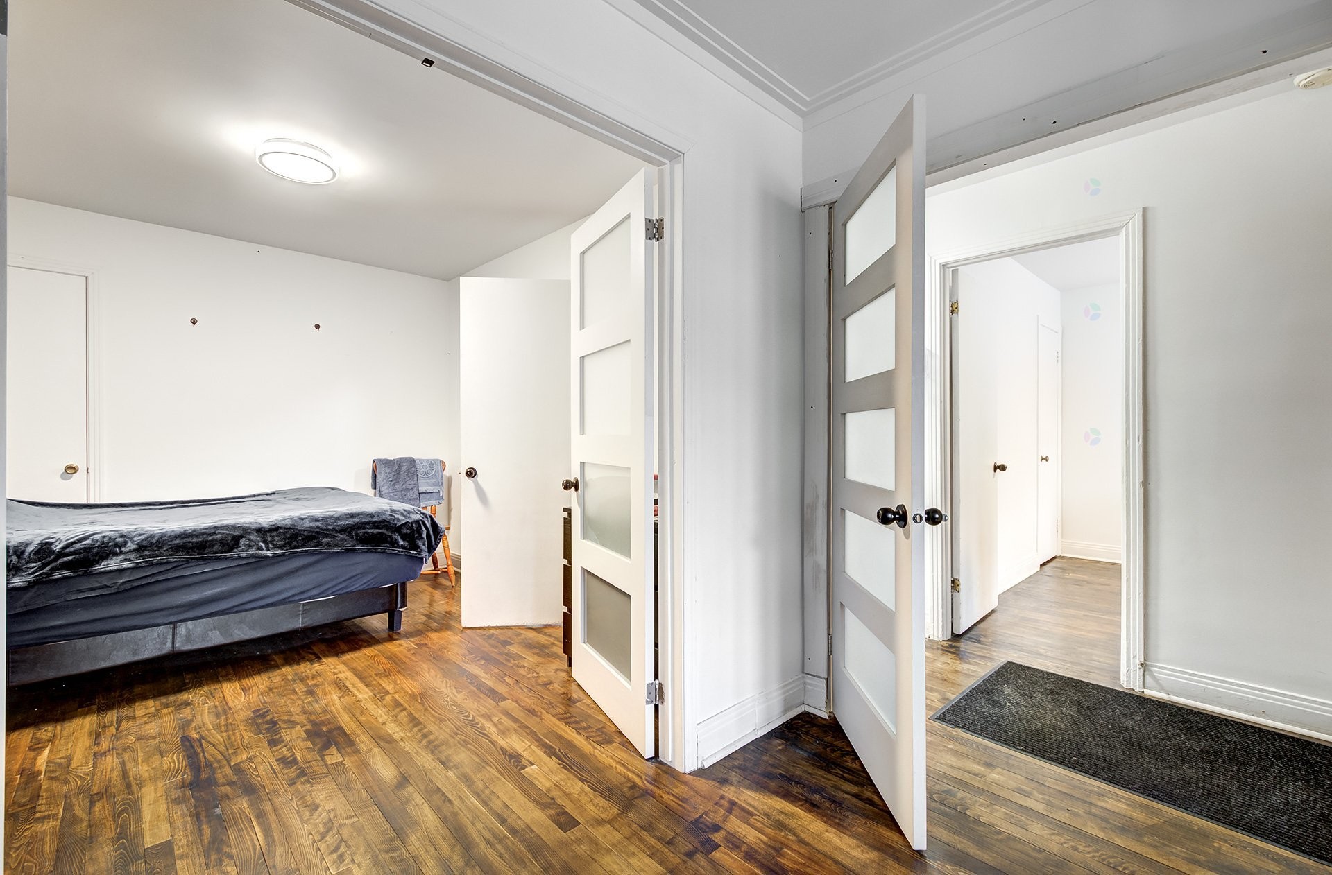 









7030

 - 7030A


Rue Lacroix

,
Montréal (Le Sud-Ouest),




QC
H4E2V3

