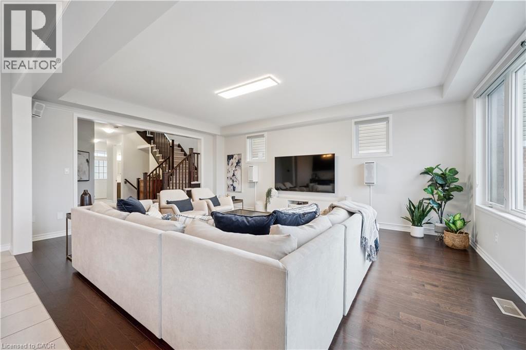 












87 RIDGE Road

,
Cambridge,




Ontario
N3E0C6

