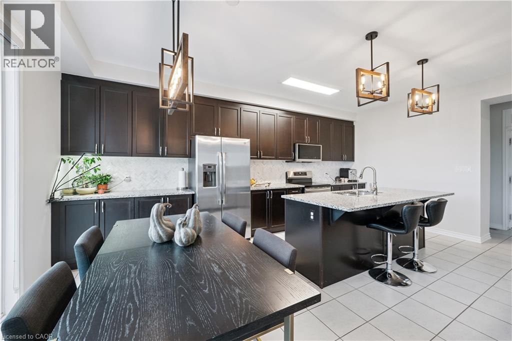 












87 RIDGE Road

,
Cambridge,




Ontario
N3E0C6

