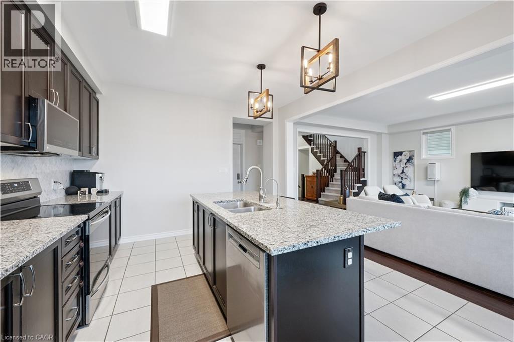 












87 RIDGE Road

,
Cambridge,




Ontario
N3E0C6

