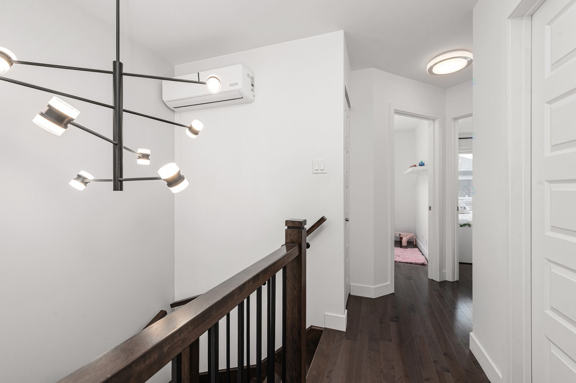 









273Z


Rue du Grenadier

,
Saint-Constant,




QC
J5A0L1

