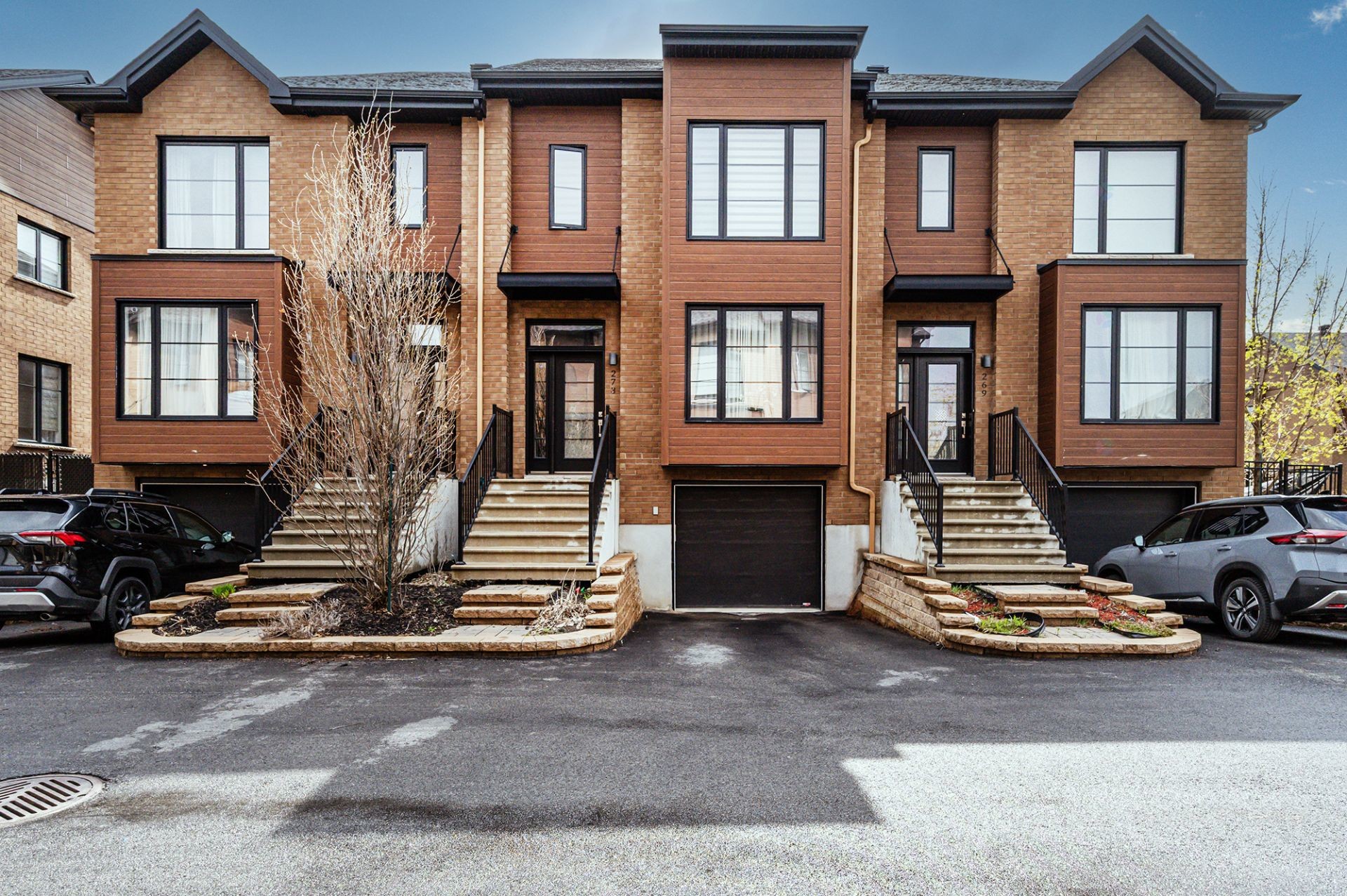 









273Z


Rue du Grenadier

,
Saint-Constant,




QC
J5A0L1

