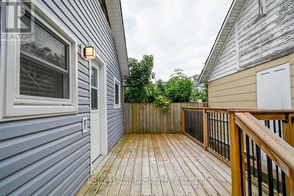 












387 ELMWOOD AVENUE

,
Fort Erie (Crystal Beach),




Ontario
L0S1B0

