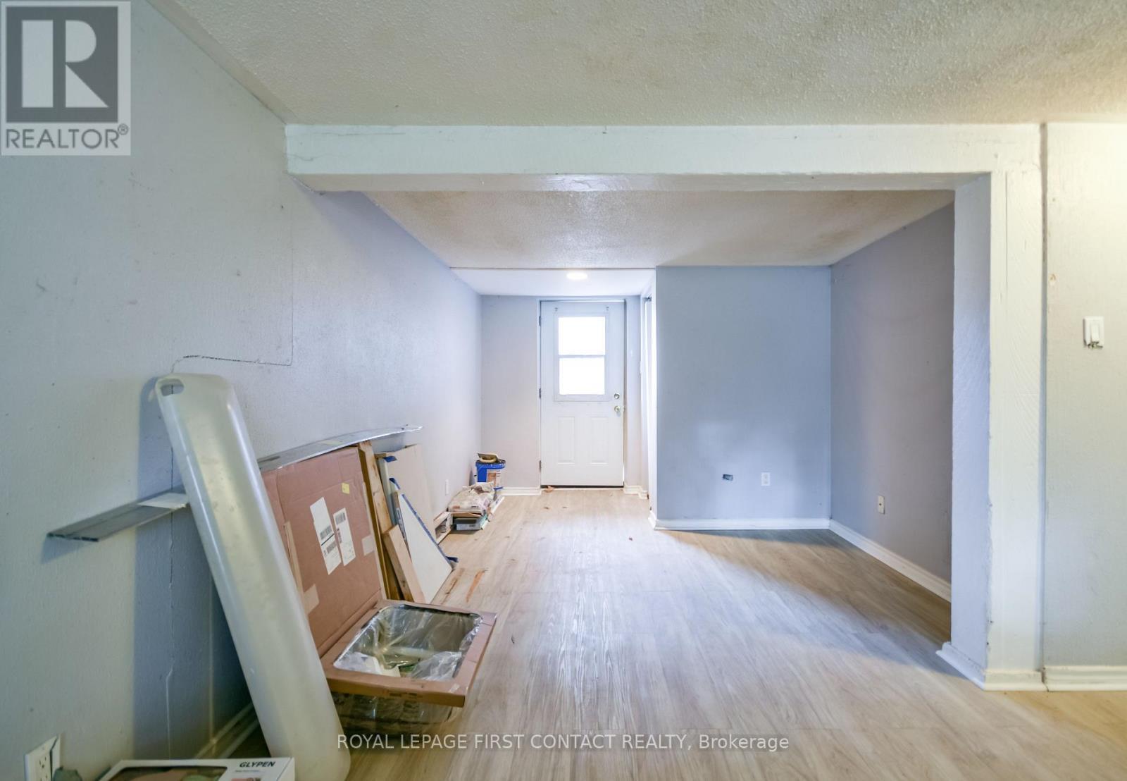 












3071 MOSLEY STREET

,
Wasaga Beach,




Ontario
L9Z1W7

