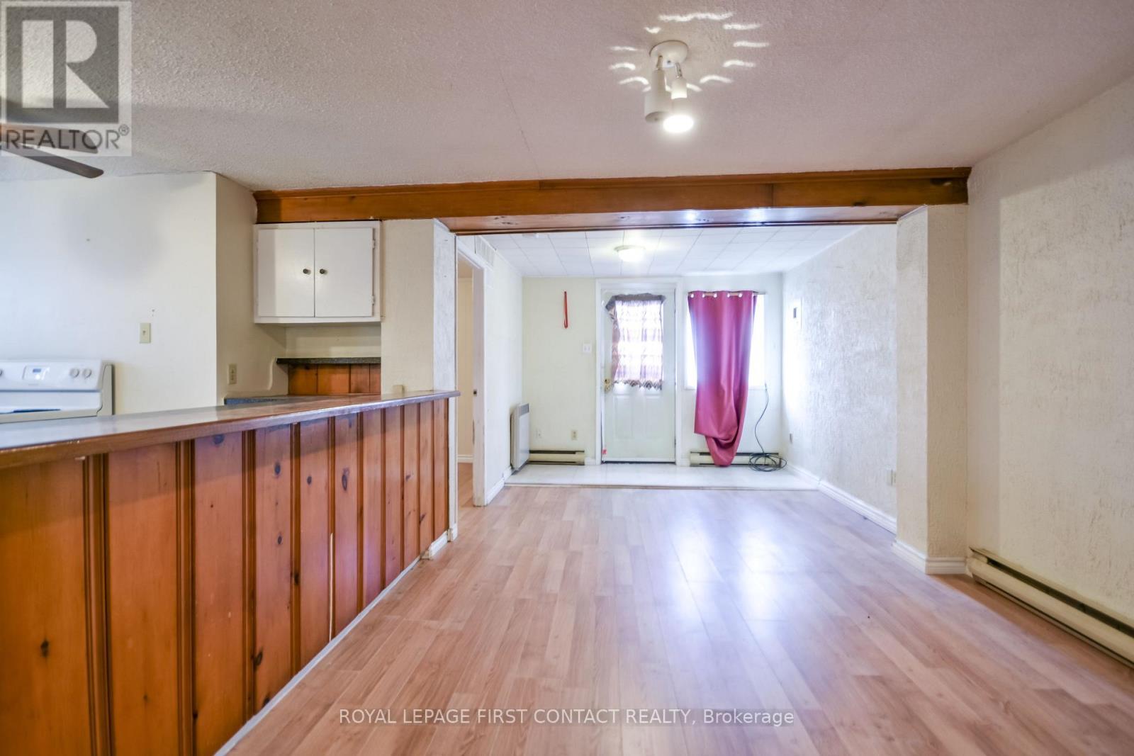 












3071 MOSLEY STREET

,
Wasaga Beach,




Ontario
L9Z1W7

