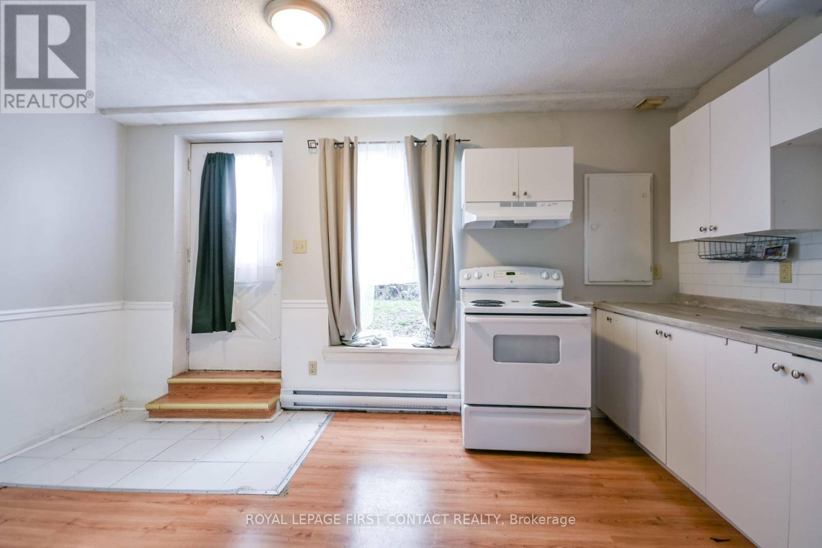 












3071 MOSLEY STREET

,
Wasaga Beach,




Ontario
L9Z1W7

