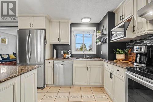 Chefs kitchen with granite detail