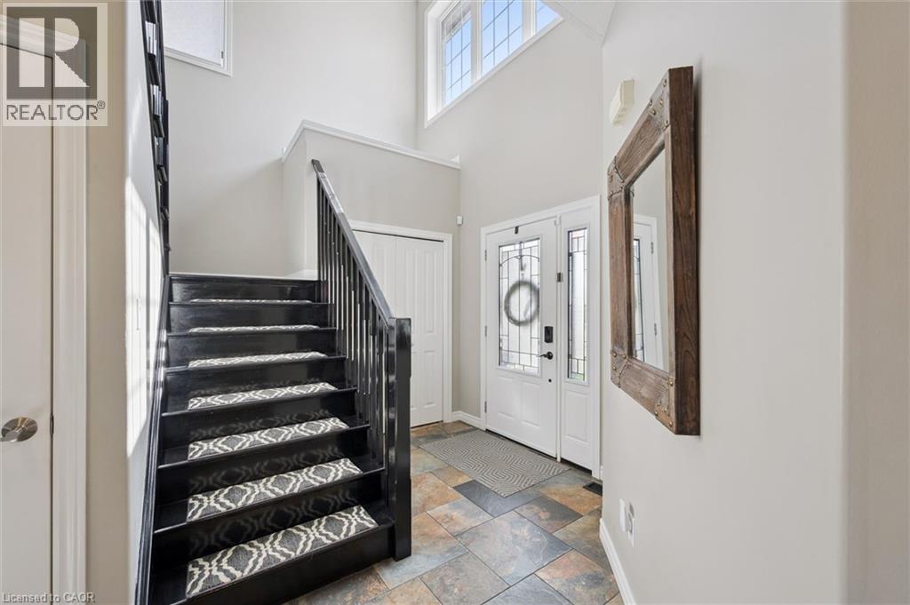 












24 POPHAM Drive

,
Guelph,




Ontario
N1E0B8

