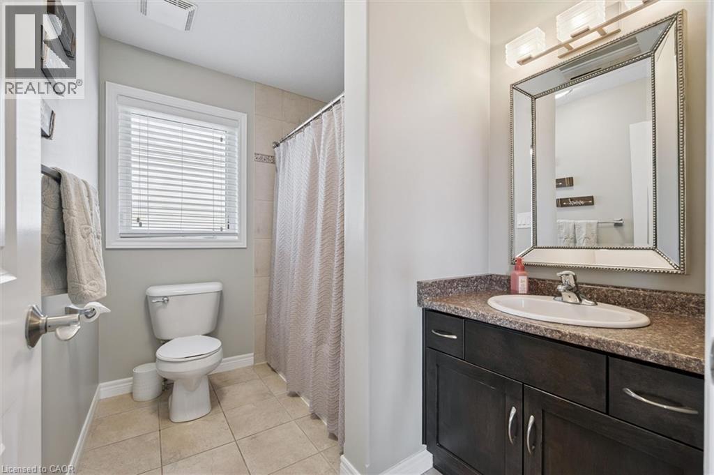 












24 POPHAM Drive

,
Guelph,




Ontario
N1E0B8

