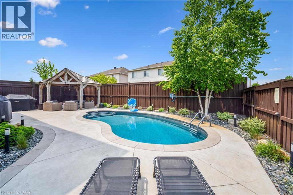 












24 POPHAM Drive

,
Guelph,




Ontario
N1E0B8

