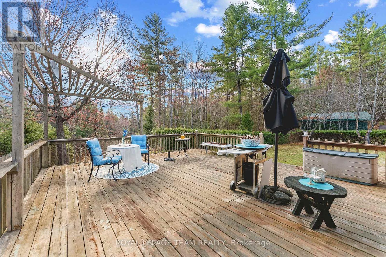 












31 MANNING ROAD

,
Bonnechere Valley,




Ontario
K0J1T0

