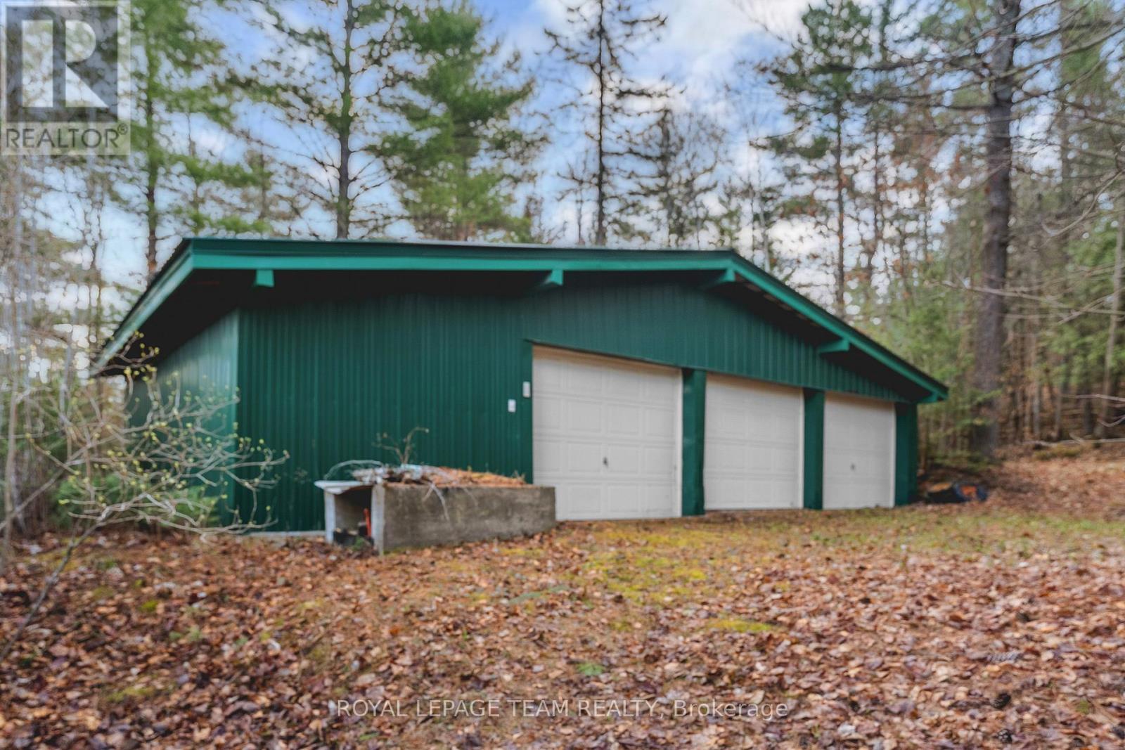 












31 MANNING ROAD

,
Bonnechere Valley,




Ontario
K0J1T0

