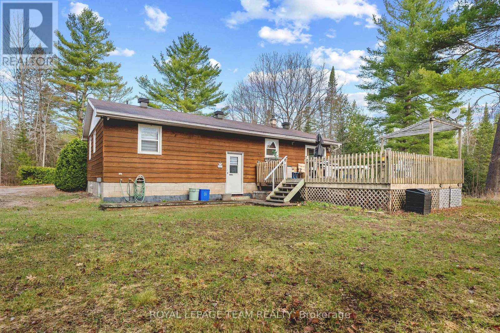 












31 MANNING ROAD

,
Bonnechere Valley,




Ontario
K0J1T0


