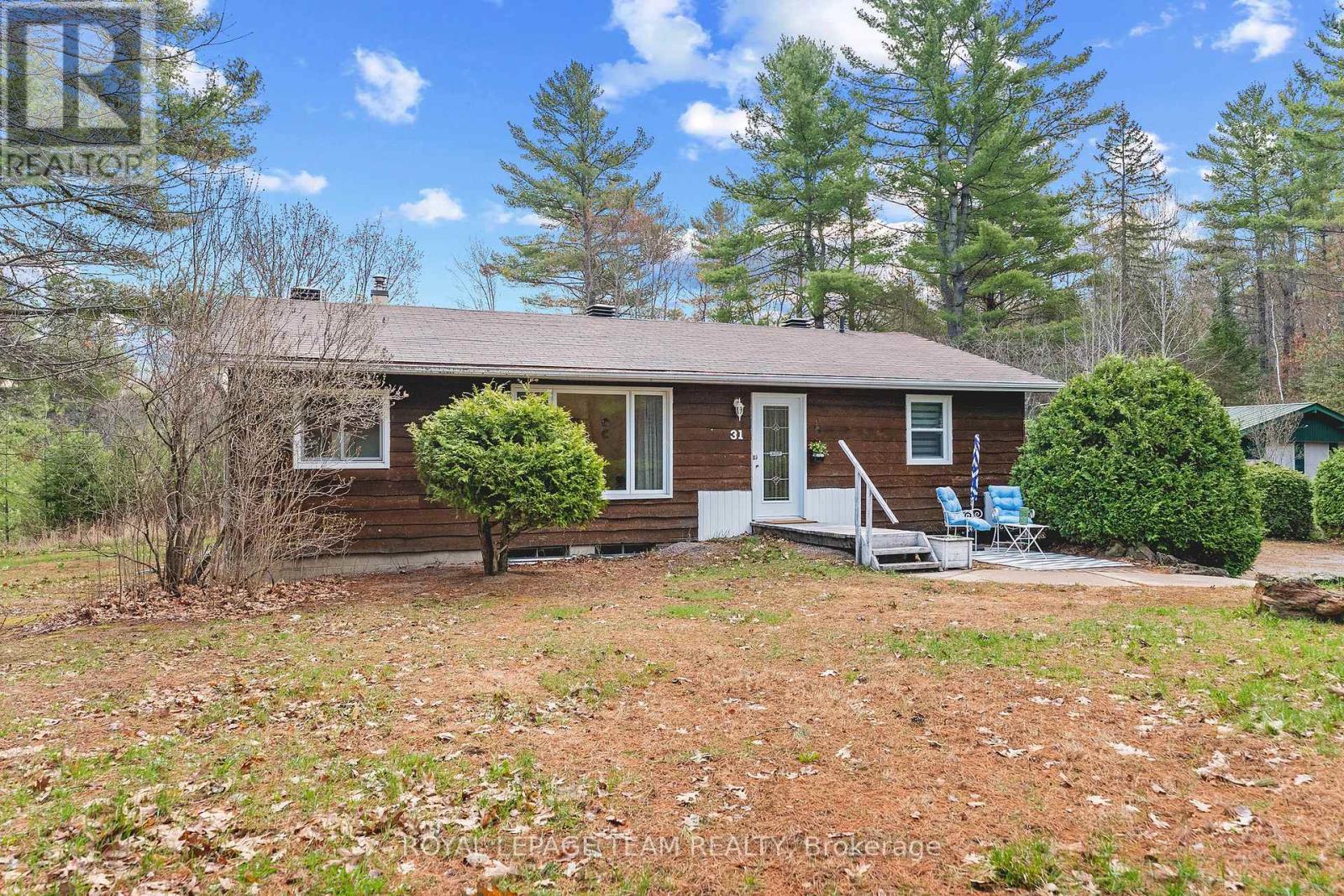












31 MANNING ROAD

,
Bonnechere Valley,




Ontario
K0J1T0

