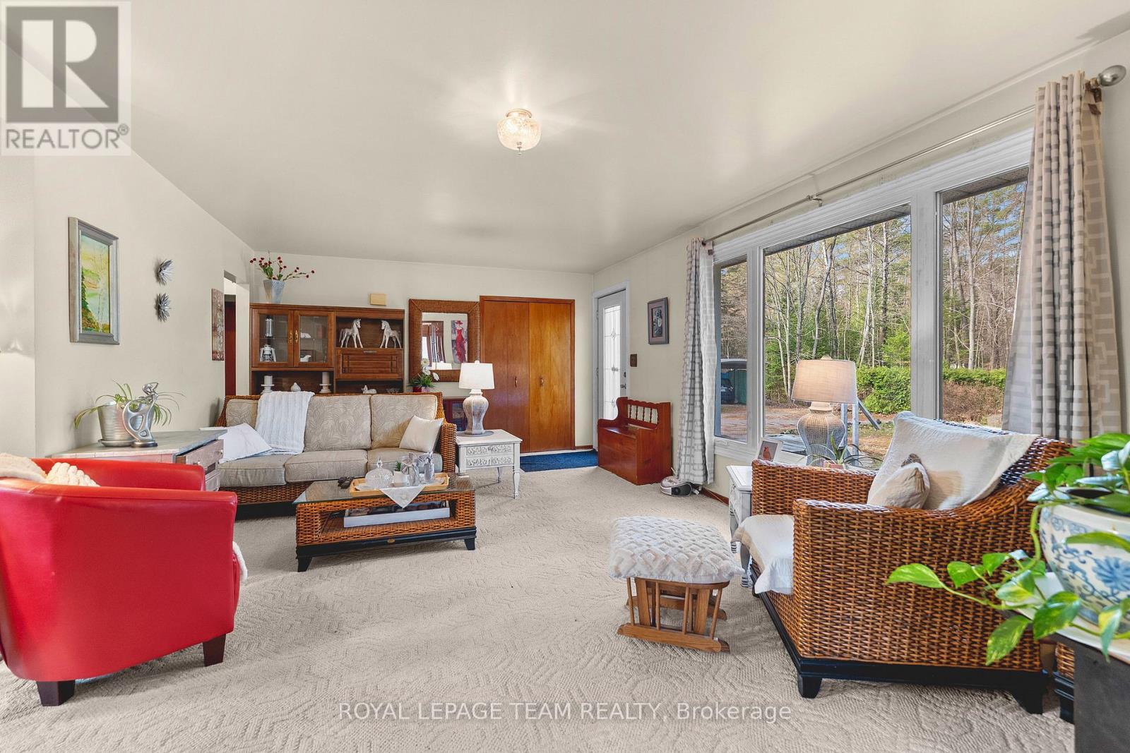 












31 MANNING ROAD

,
Bonnechere Valley,




Ontario
K0J1T0

