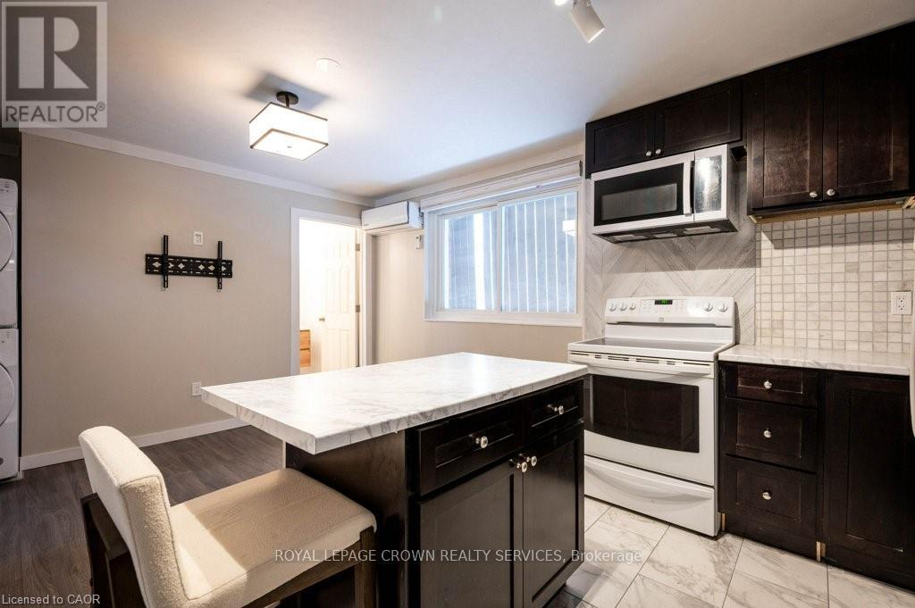 












5 - 34 BURN PLACE

,
Kitchener,




Ontario
N2M1Y9

