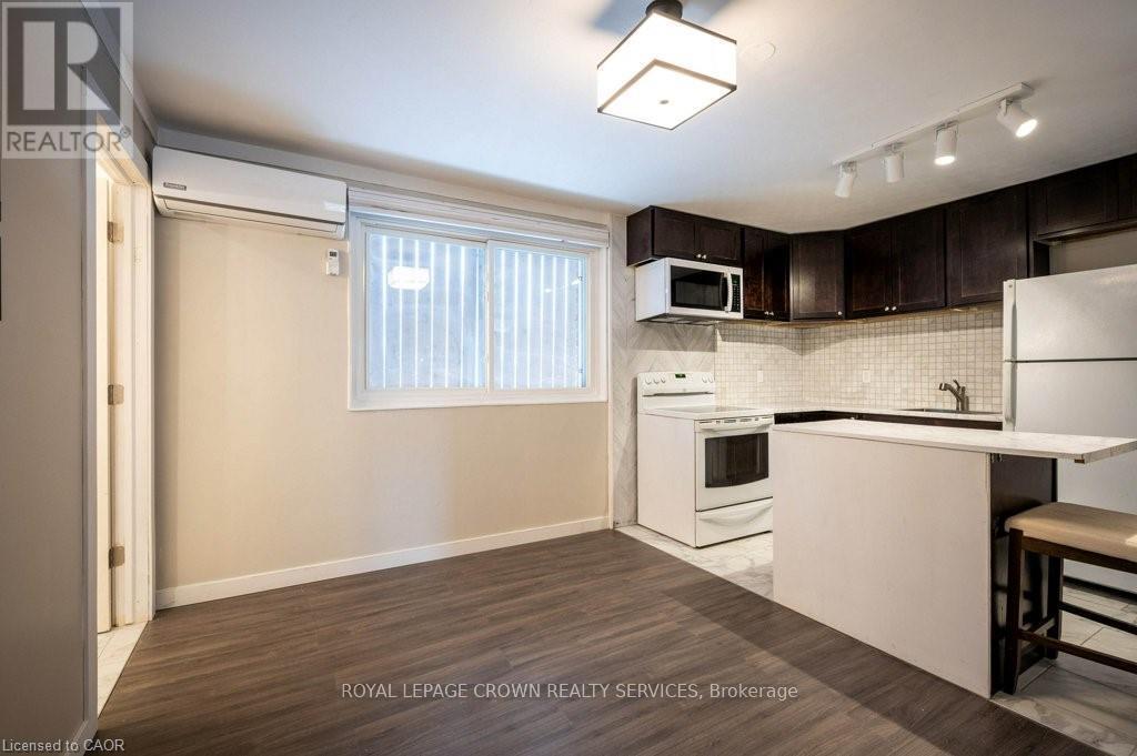 












5 - 34 BURN PLACE

,
Kitchener,




Ontario
N2M1Y9

