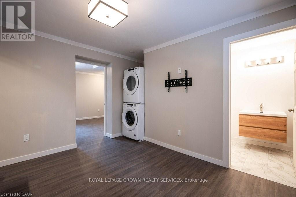 












5 - 34 BURN PLACE

,
Kitchener,




Ontario
N2M1Y9

