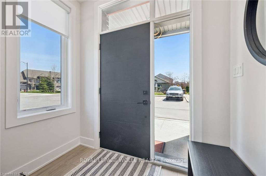 












42 - 271 GREY SILO ROAD

,
Waterloo,




Ontario
N2K0E9

