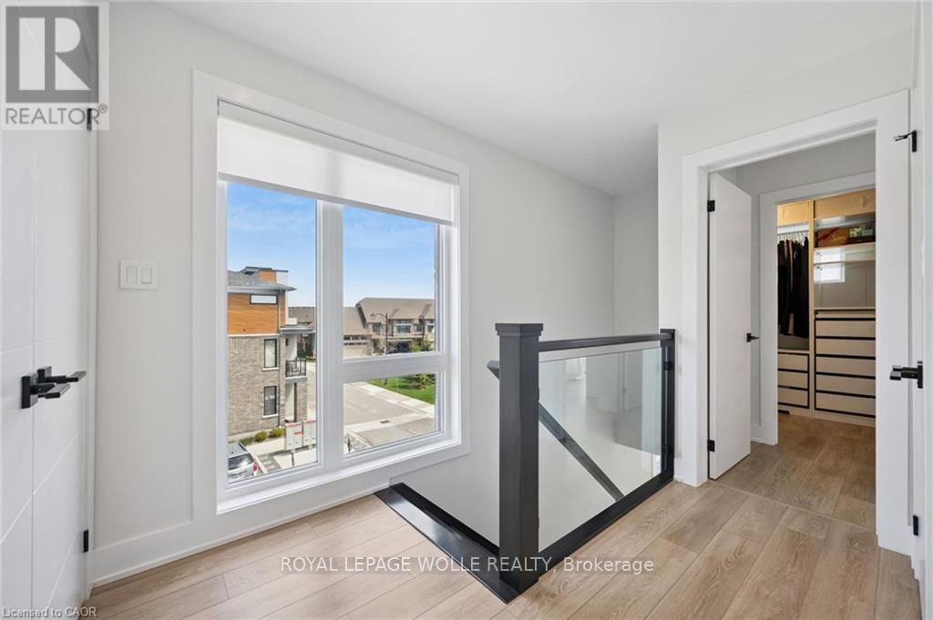 












42 - 271 GREY SILO ROAD

,
Waterloo,




Ontario
N2K0E9

