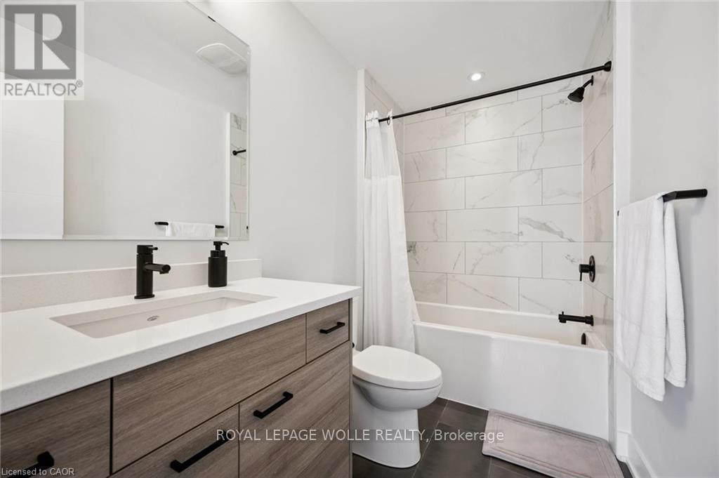 












42 - 271 GREY SILO ROAD

,
Waterloo,




Ontario
N2K0E9


