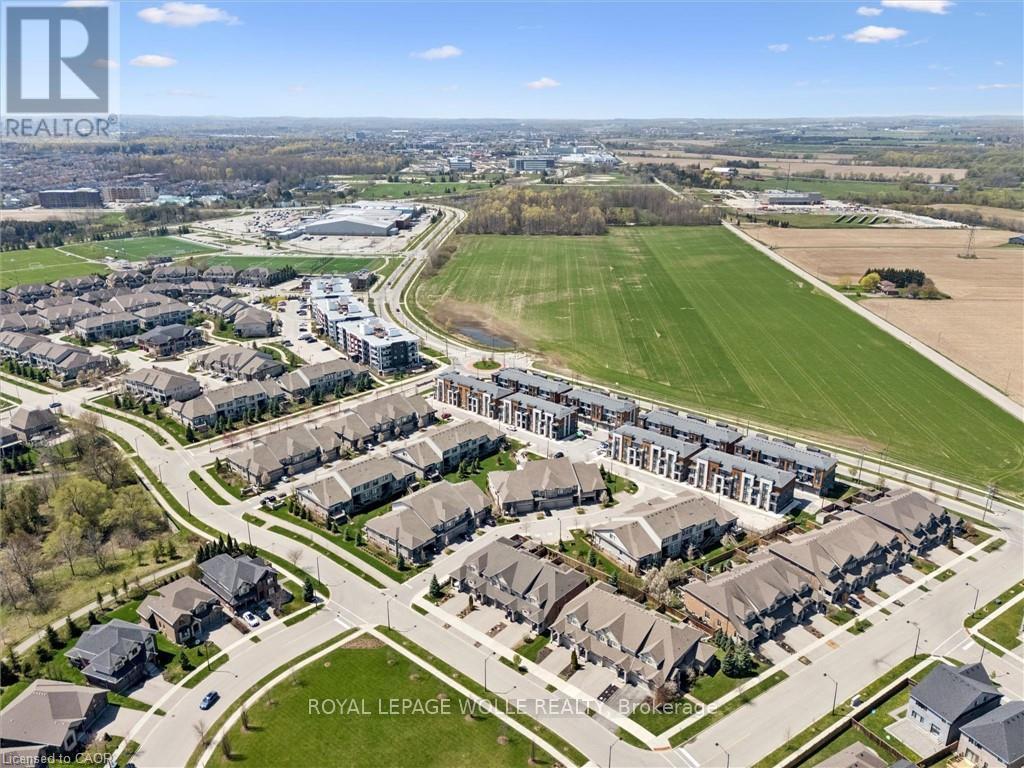 












42 - 271 GREY SILO ROAD

,
Waterloo,




Ontario
N2K0E9

