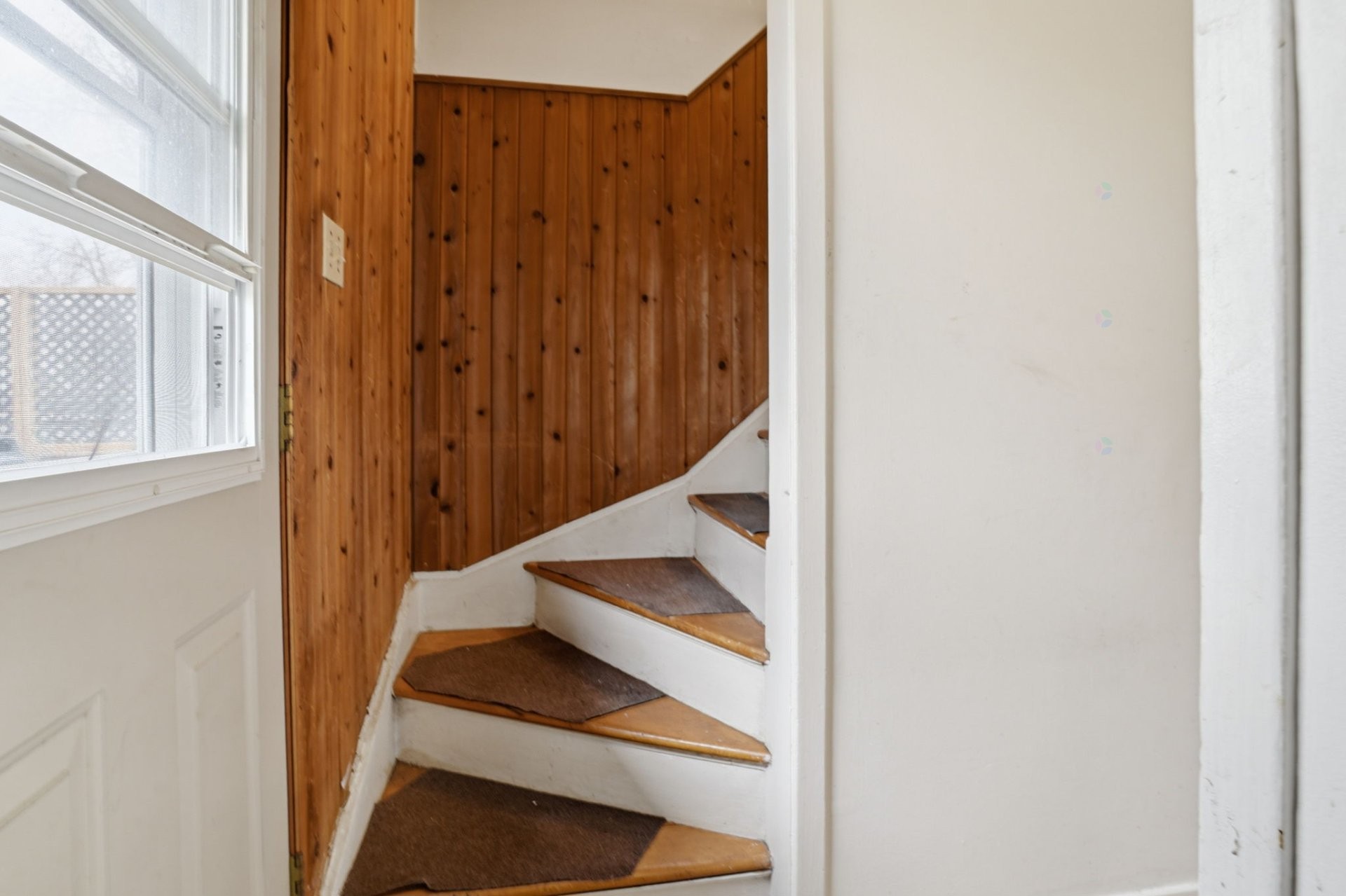 









17


Rue Lord-Aylmer

,
Gatineau (Aylmer),




QC
J9H3R8

