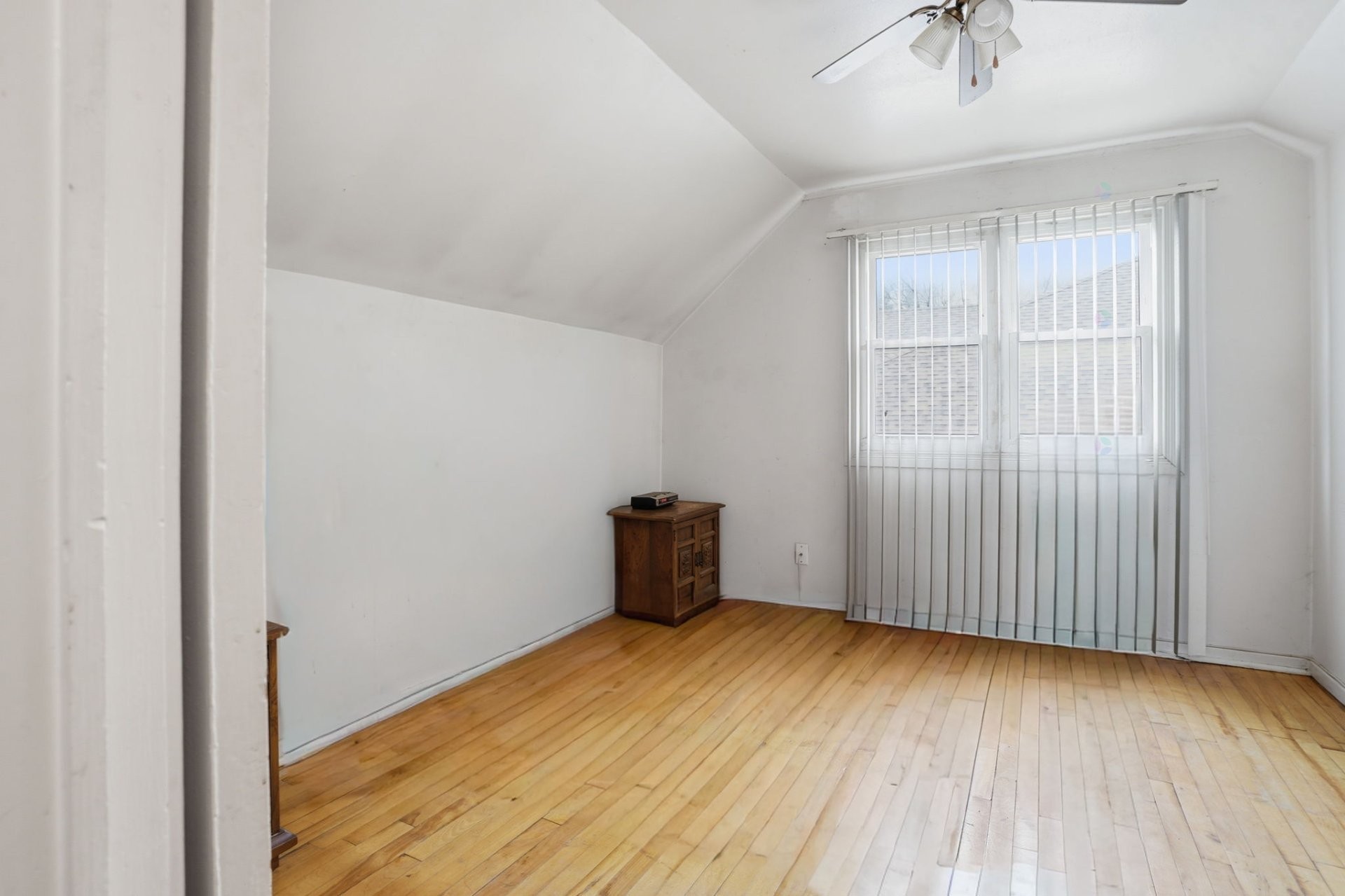









17


Rue Lord-Aylmer

,
Gatineau (Aylmer),




QC
J9H3R8

