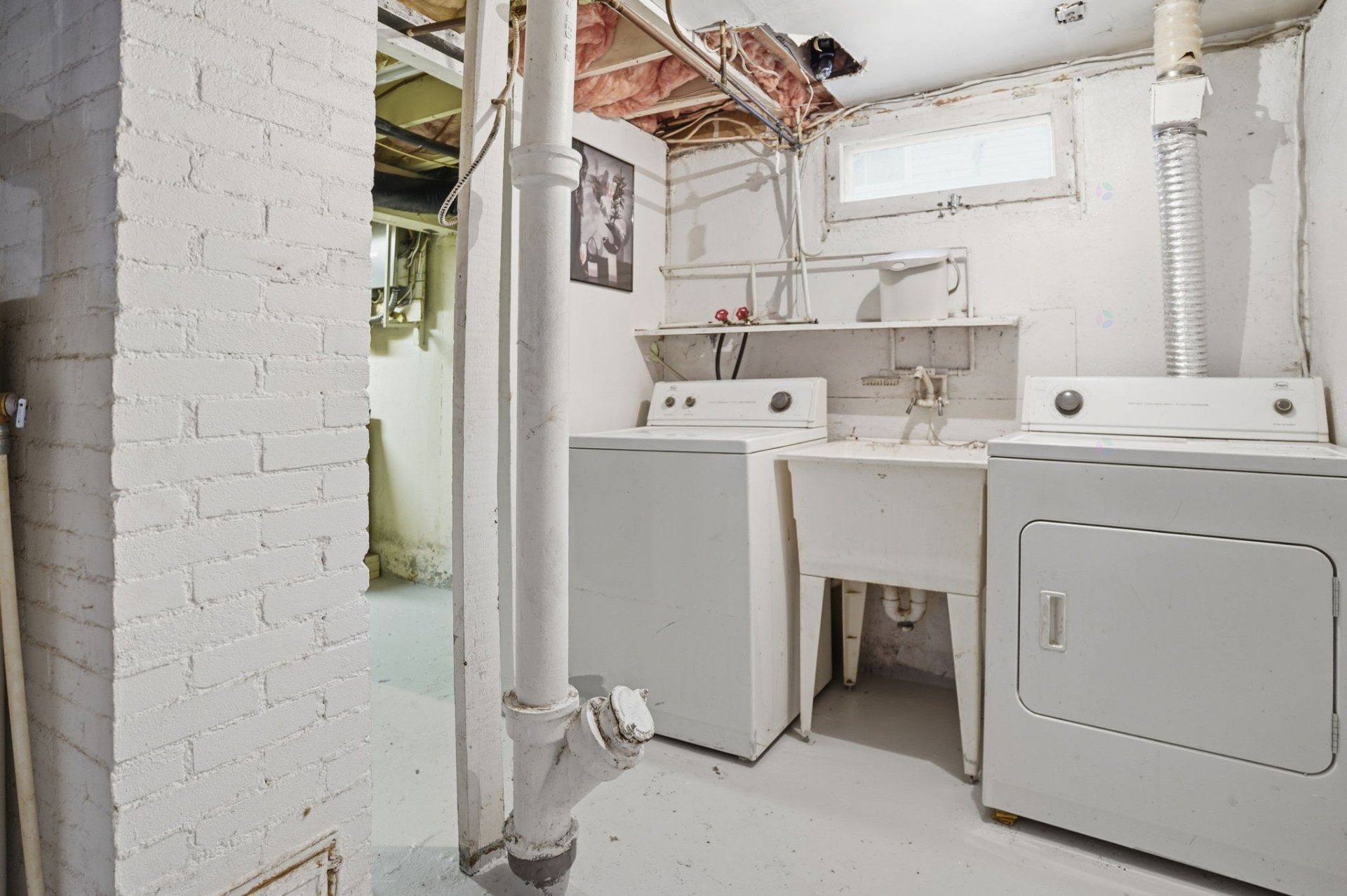 









17


Rue Lord-Aylmer

,
Gatineau (Aylmer),




QC
J9H3R8

