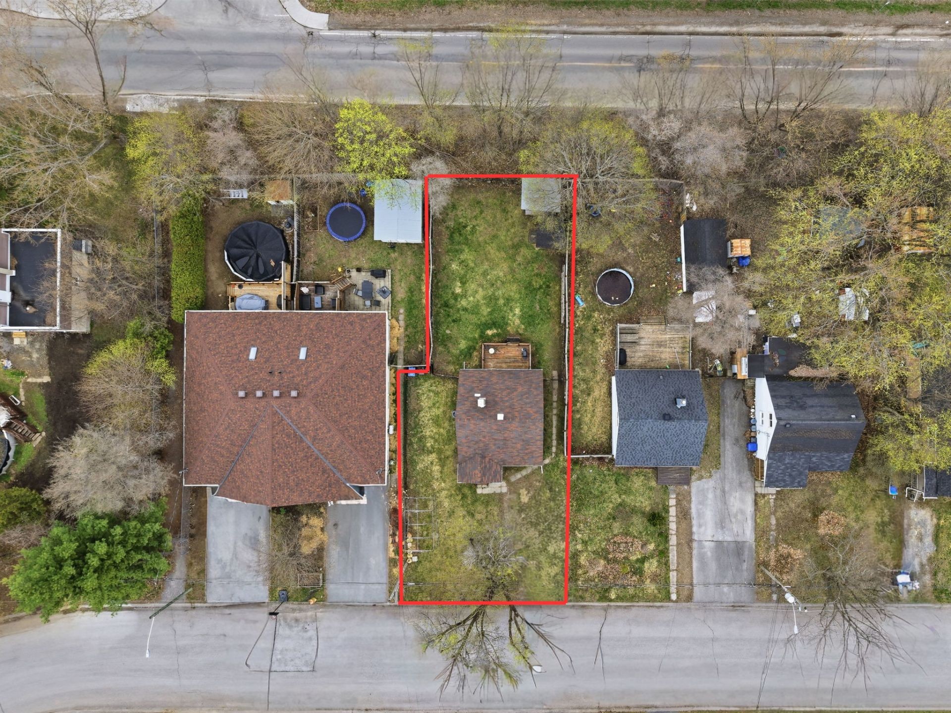 









17


Rue Lord-Aylmer

,
Gatineau (Aylmer),




QC
J9H3R8

