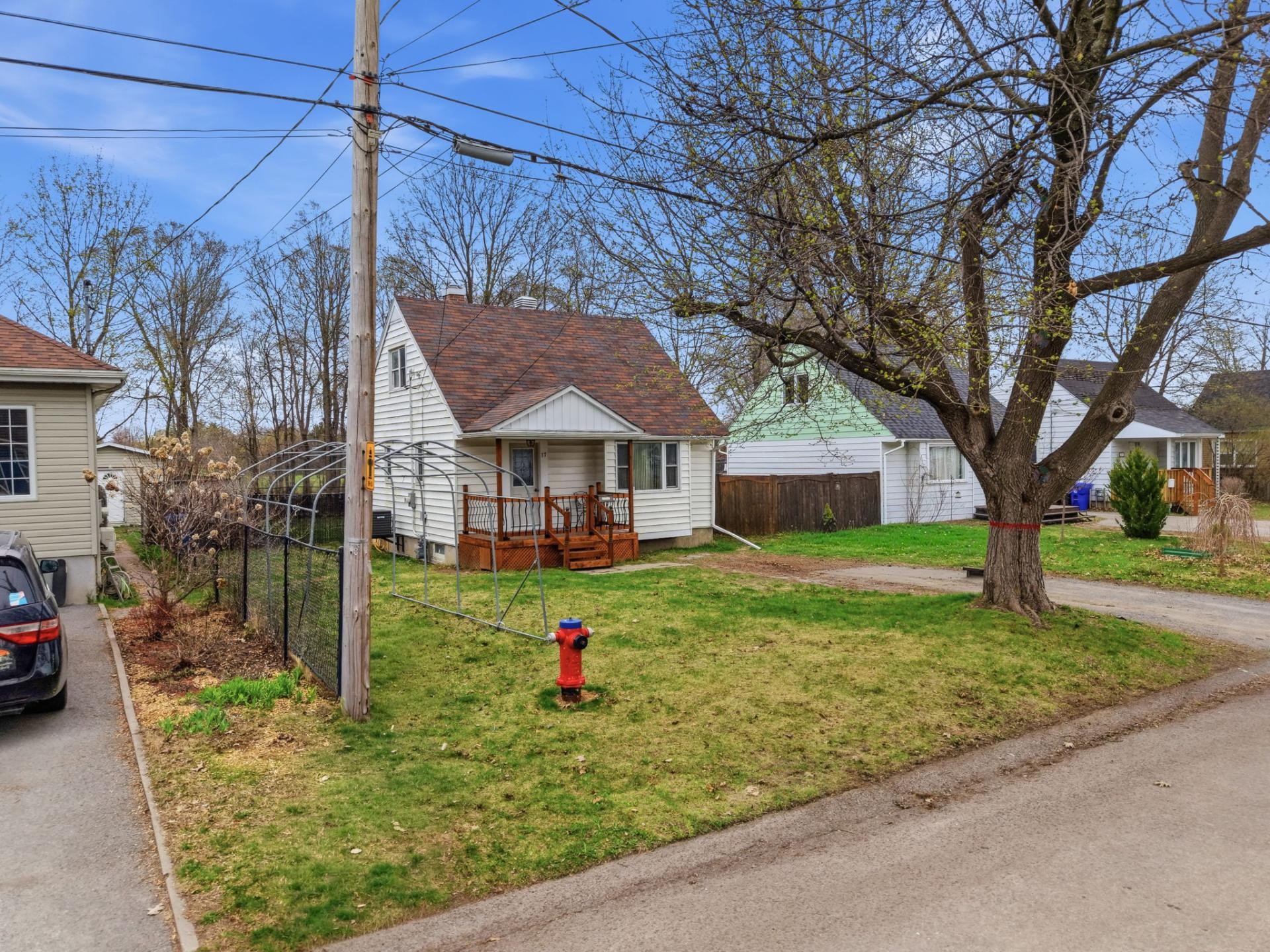 









17


Rue Lord-Aylmer

,
Gatineau (Aylmer),




QC
J9H3R8

