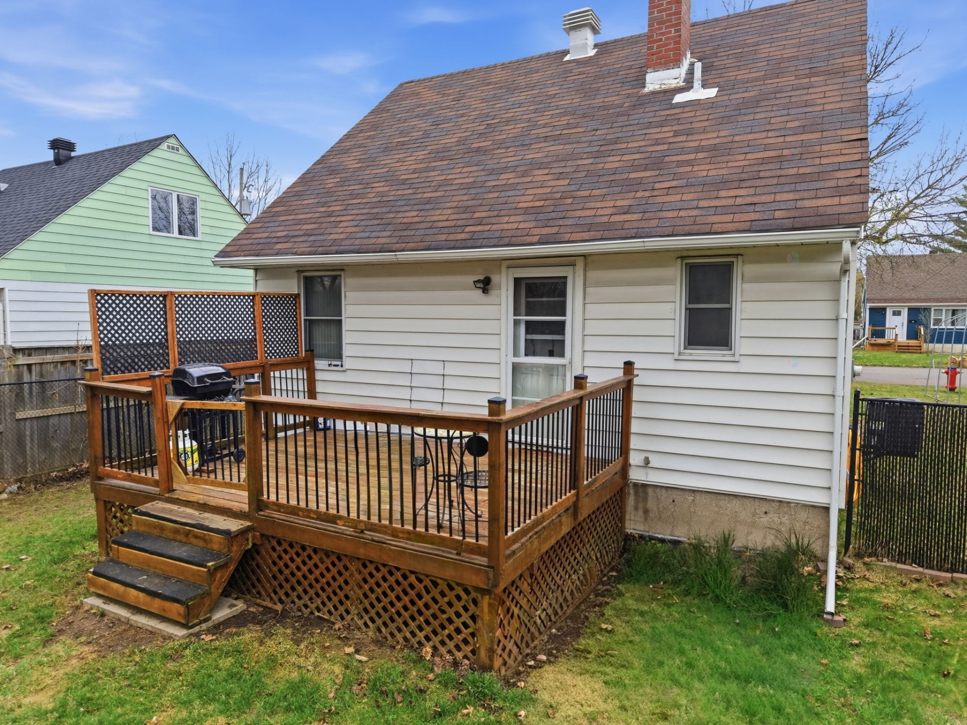 









17


Rue Lord-Aylmer

,
Gatineau (Aylmer),




QC
J9H3R8

