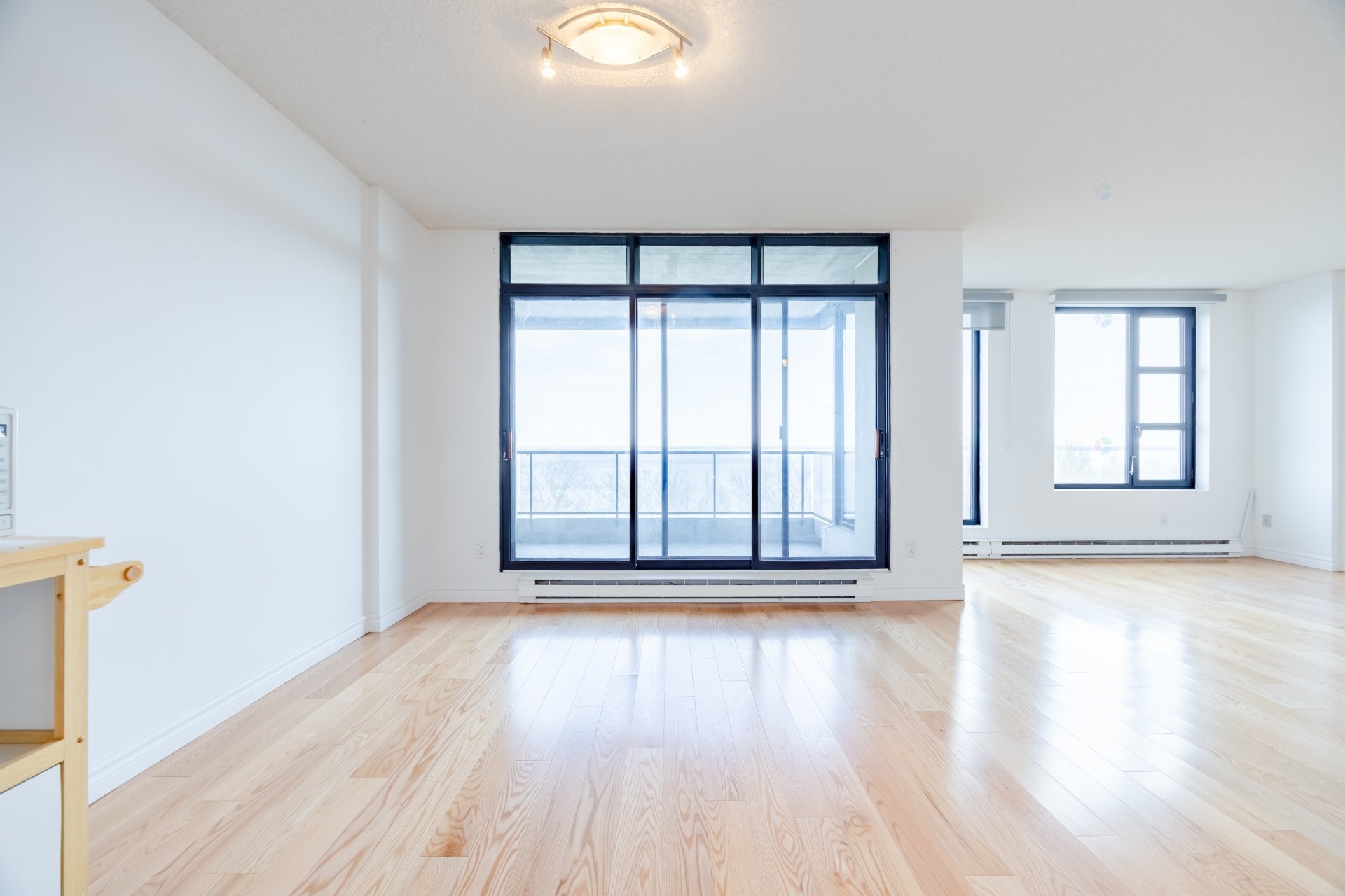 









200


Rue Hall

, 906,
Montréal (Verdun/Île-des-Soeurs),




QC
H3E1P3

