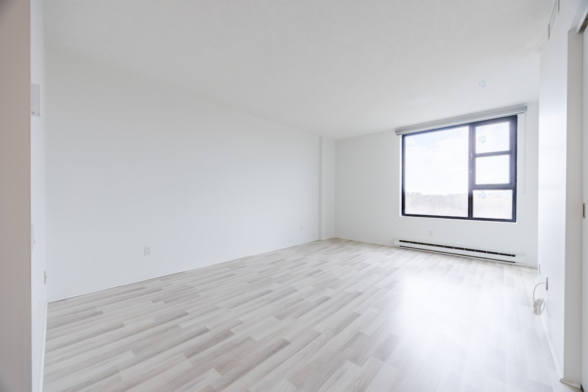 









200


Rue Hall

, 906,
Montréal (Verdun/Île-des-Soeurs),




QC
H3E1P3

