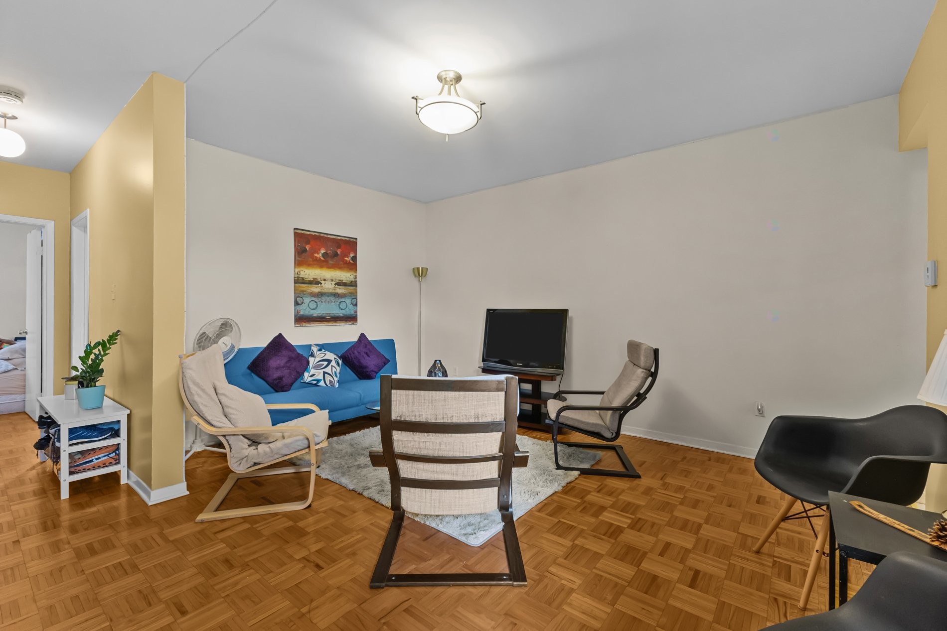 









564

 - 568


Av. Ash

,
Montréal (Le Sud-Ouest),




QC
H3K2R4


