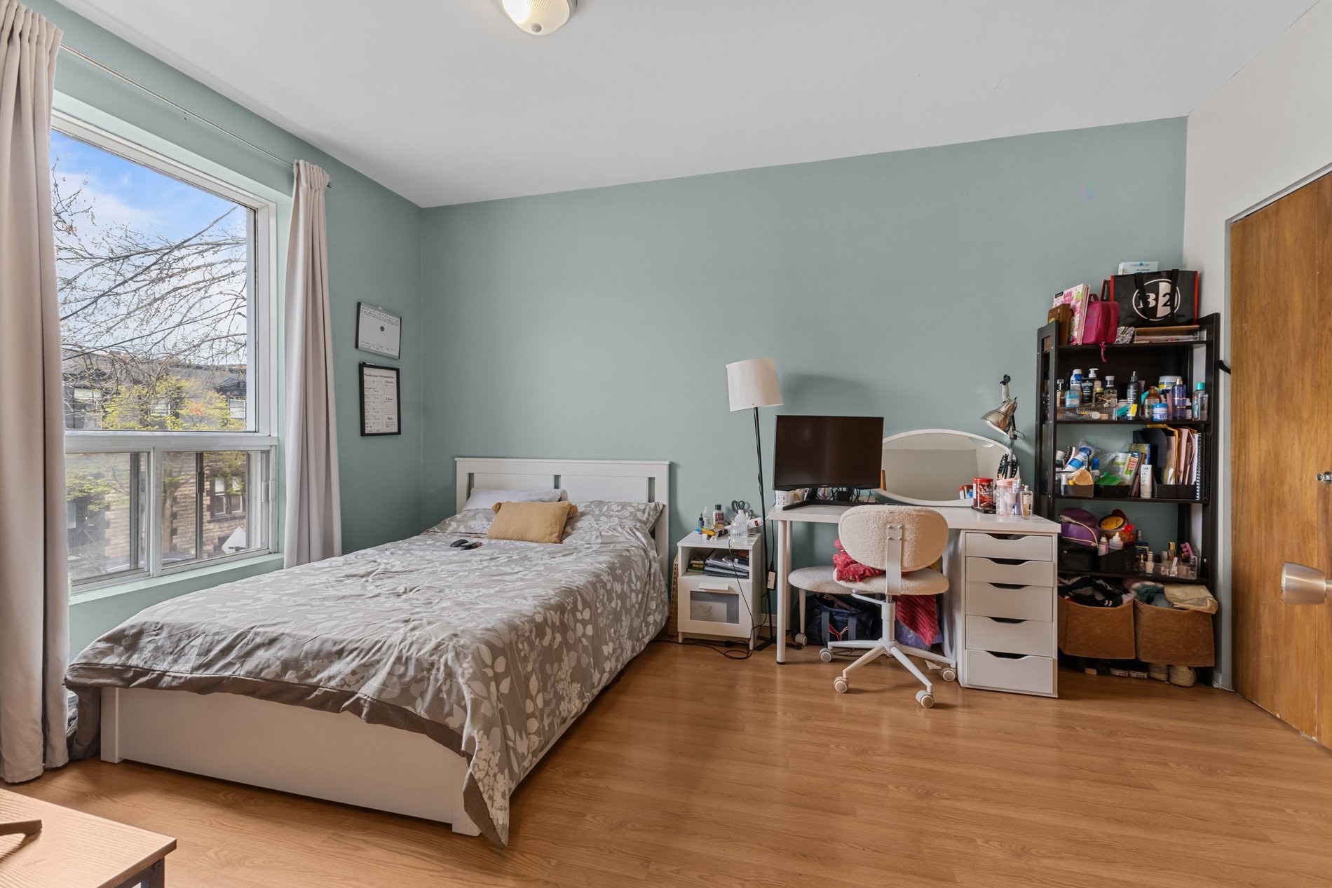 









564

 - 568


Av. Ash

,
Montréal (Le Sud-Ouest),




QC
H3K2R4

