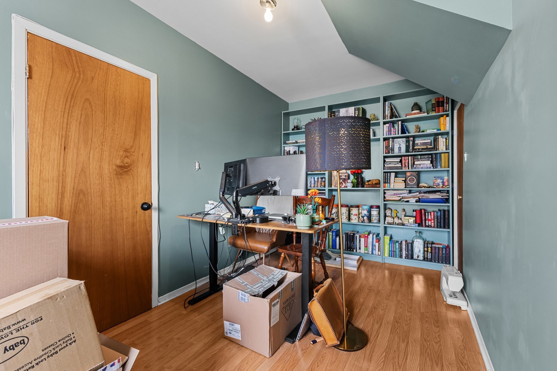 









564

 - 568


Av. Ash

,
Montréal (Le Sud-Ouest),




QC
H3K2R4

